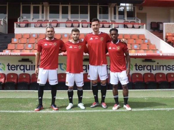 El Nàstic presenta Darío, Carlos Segura, Borja i Meshak