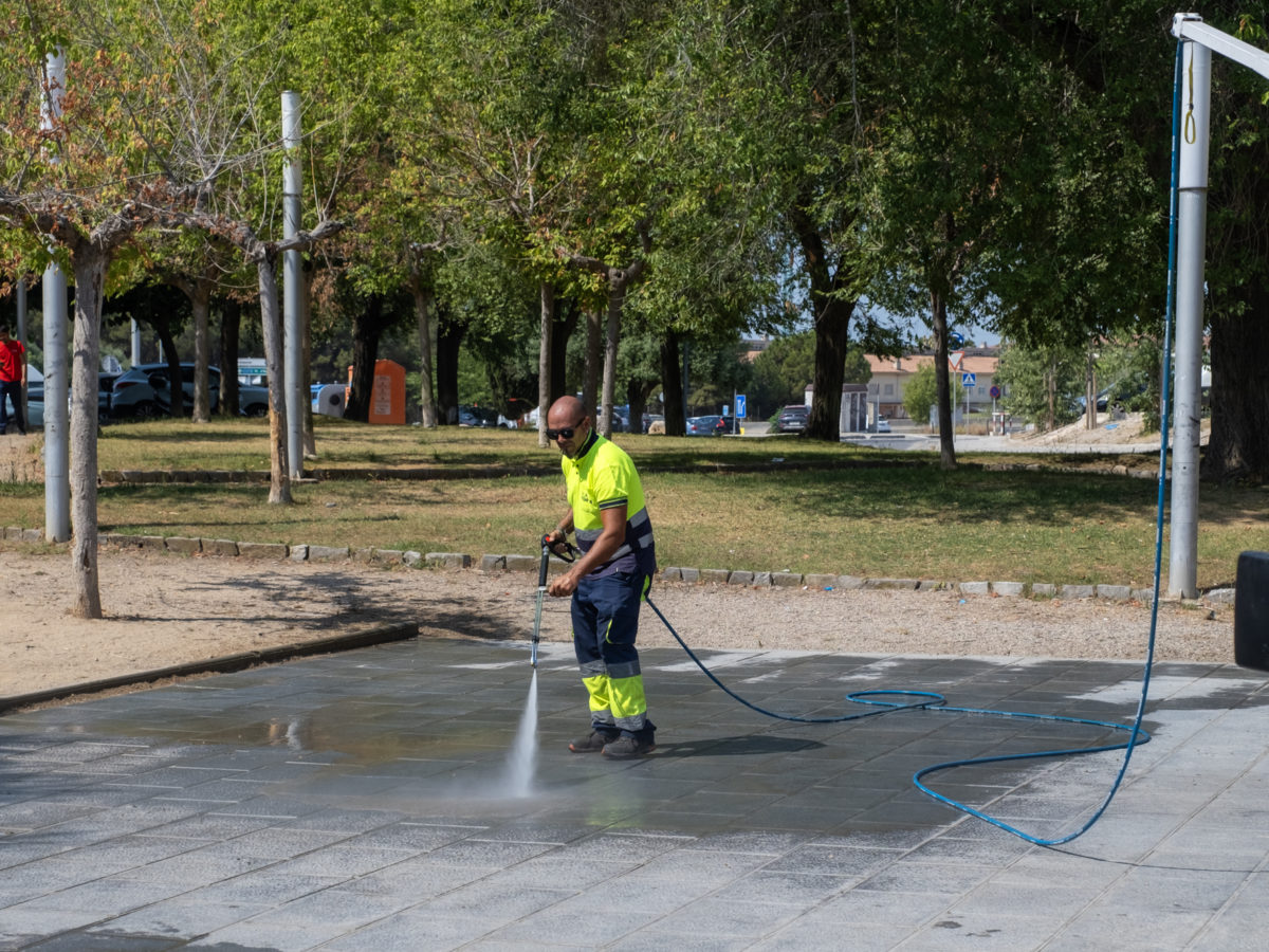 ERC demana més mesures per protegir de la calor els treballadors del servei de neteja