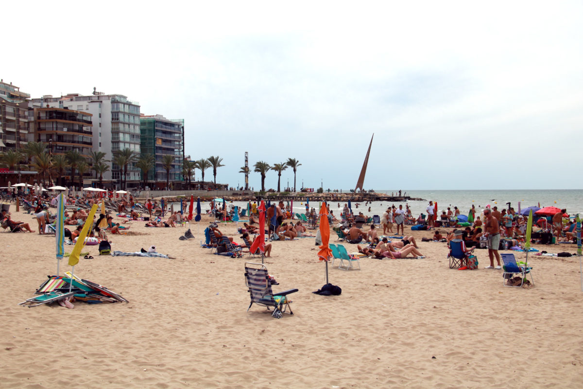 Banyistes en una platja de Salou Data de publicació: diumenge 30 d’agost del 2026, 04:00 Localització: Salou Autor: Mar Rovira