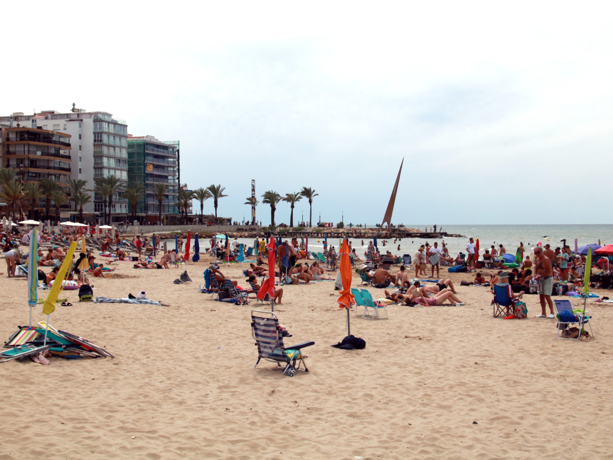 Banyistes en una platja de Salou Data de publicació: diumenge 30 d’agost del 2026, 04:00 Localització: Salou Autor: Mar Rovira