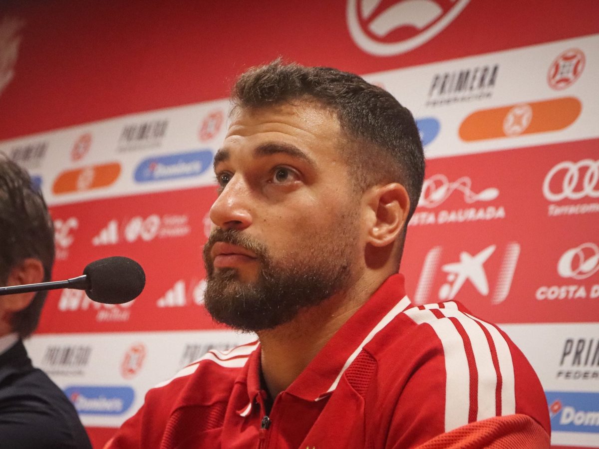 Sinan Bakis: ‘Gaudeixo un altre cop del futbol’
