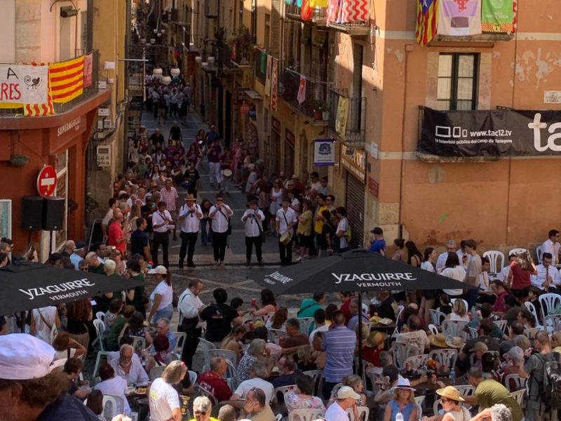 L’Entrada de Músics escampa el so de gralles i timbals per la Part Alta