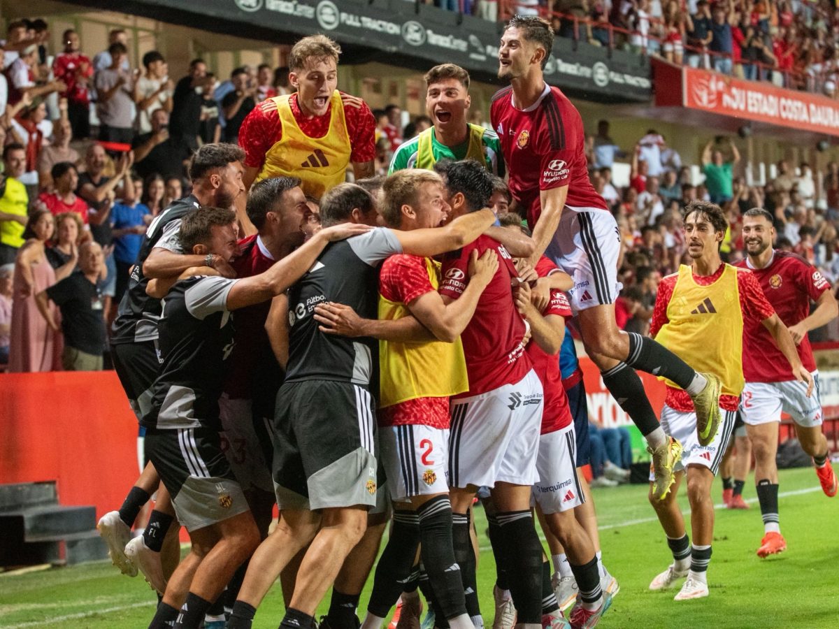 I ara fora del Nou Estadi Costa Daurada