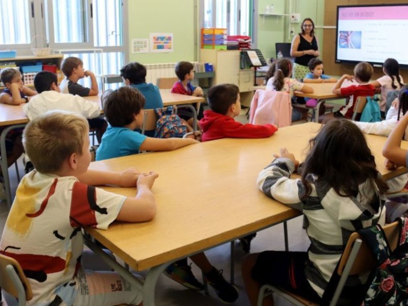 S’inicia el nou curs per uns 100.000 alumnes tarragonins i amb una primera jornada de vaga