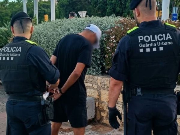 La Guàrdia Urbana deté l’autor del furt d’un telèfon móbil a l’Arrabassada