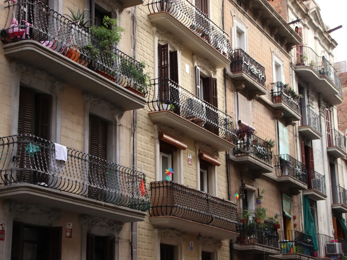 Tarragona vol aplicar el recàrrec de fins al 150% de l’IBI als pisos turístics