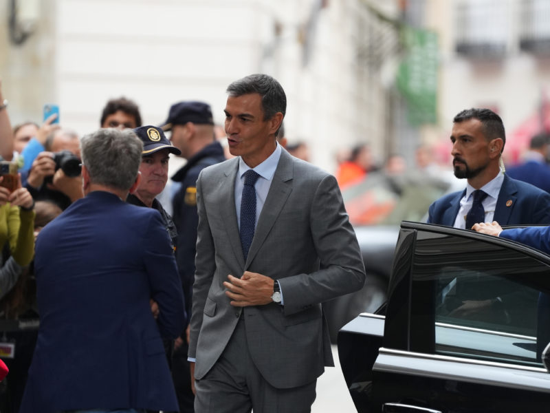 El president del govern espanyol, Pedro Sánchez, arriba al Congrés dels Diputats aquest divendres, abans del debat pels decrets d'habitatge. Data de publicació: divendres 02 d’octubre del 2026, 13:38 Localització: Madrid Autor: Javier Barbancho