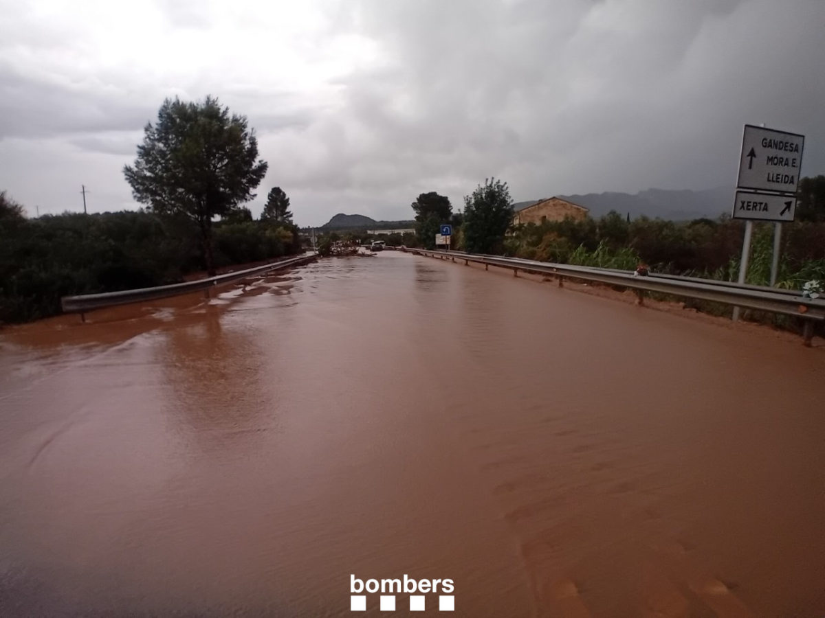 ES-Alert per pluges torrencials la pròxima hora al Baix Camp, Baix Ebre, Baix Penedès, Ribera d’Ebre i Tarragonès