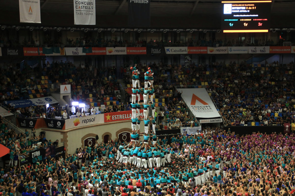 L'aleta del 9 de 9 dels Castellers de Vilafranca en la quarta ronda de la jornada de diumenge del XXX Concurs de Castells de Tarragona Data de publicació: diumenge 04 d’octubre del 2026, 22:22 Localització: Tarragona Autor: Eloi Tost/Ariadna Escoda/Mar Rovira