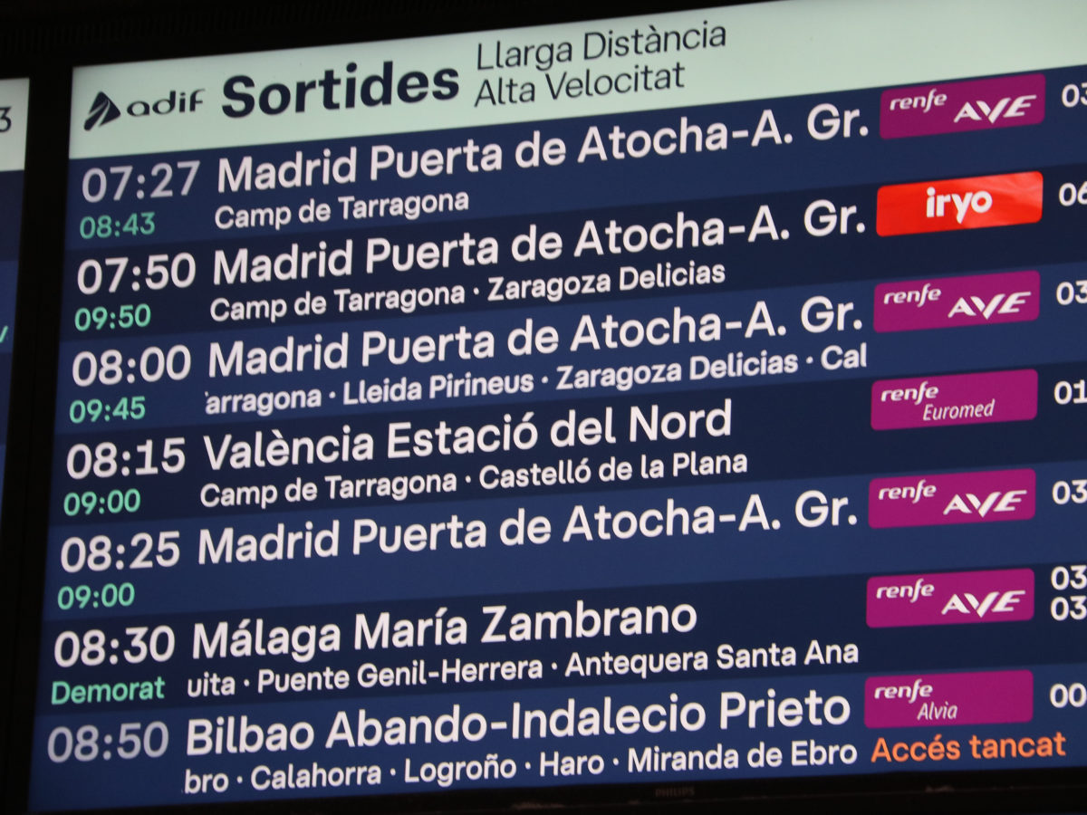 Renfe espera recuperar alguns serveis en composició senzilla de l’alta velocitat Barcelona-Madrid aquest dimecres