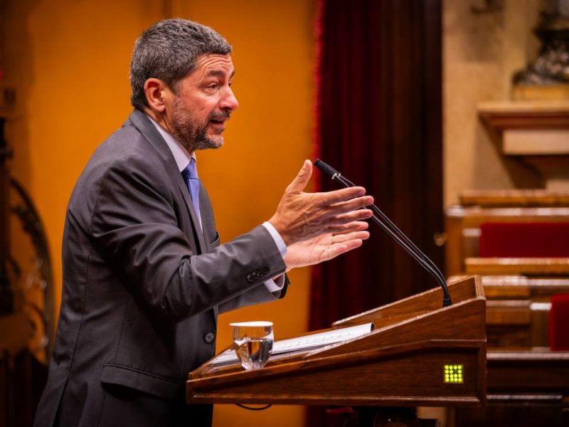 Junts reclama al Govern que compleixi els acords del Parlament per garantir el futur del sector químic de Tarragona