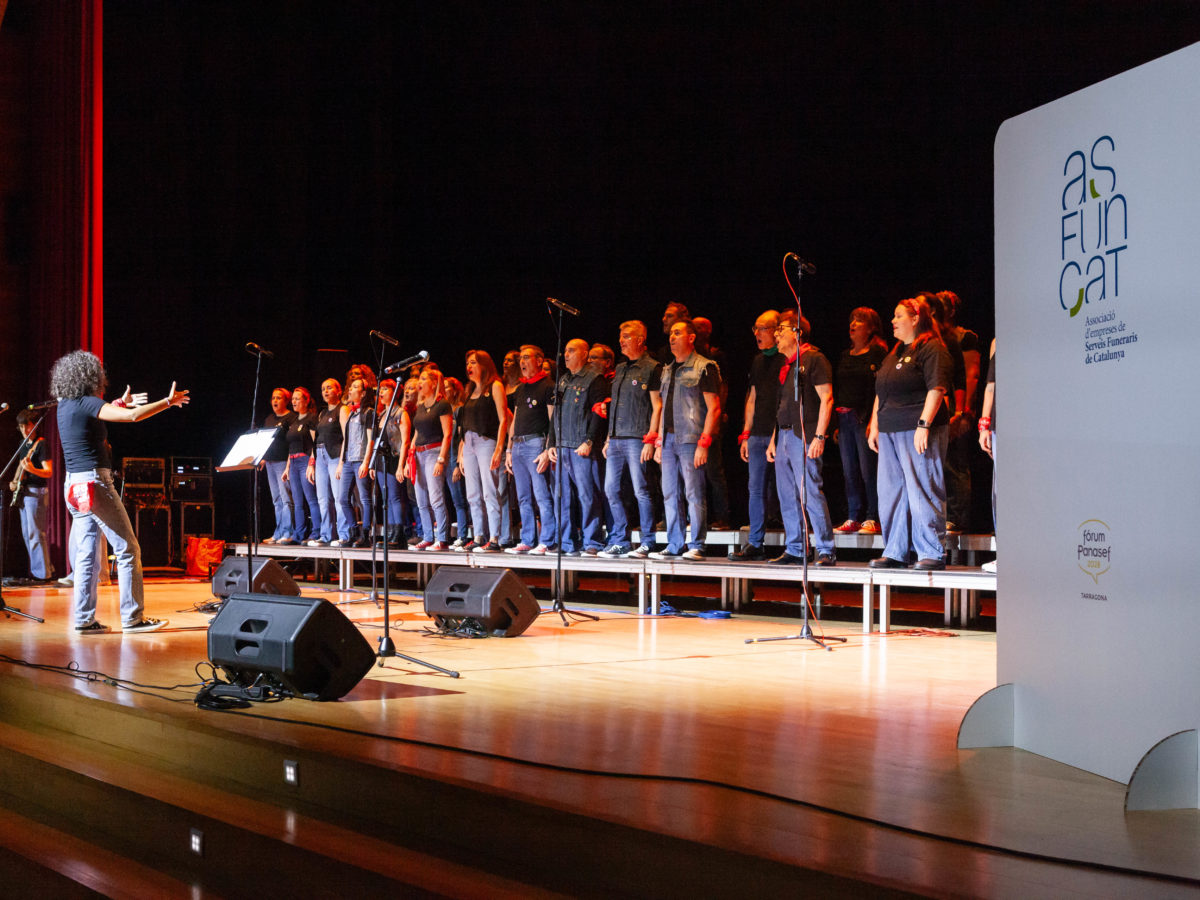 El concert del baríton tarragoní Àngel Òdena i la Coral Rock Choir a l'Auditori August del Palau Firal i de Congressos. Forum Panasef. Foto cedida