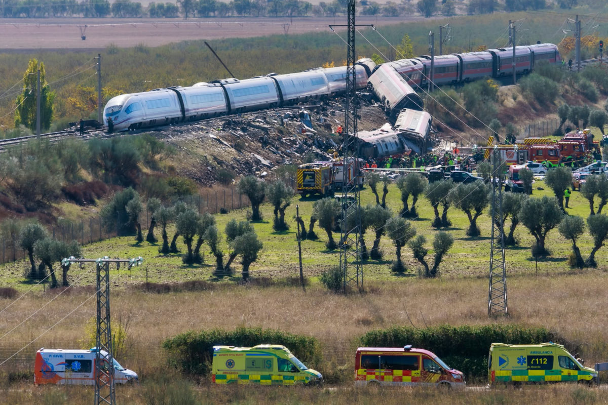 Els dos trens d'alta velocitat accidentats a Toledo Data de publicació: dimecres 28 d’octubre del 2026, 16:16 Localització: Urda (Toledo) Autor: Juan Carlos Rojas