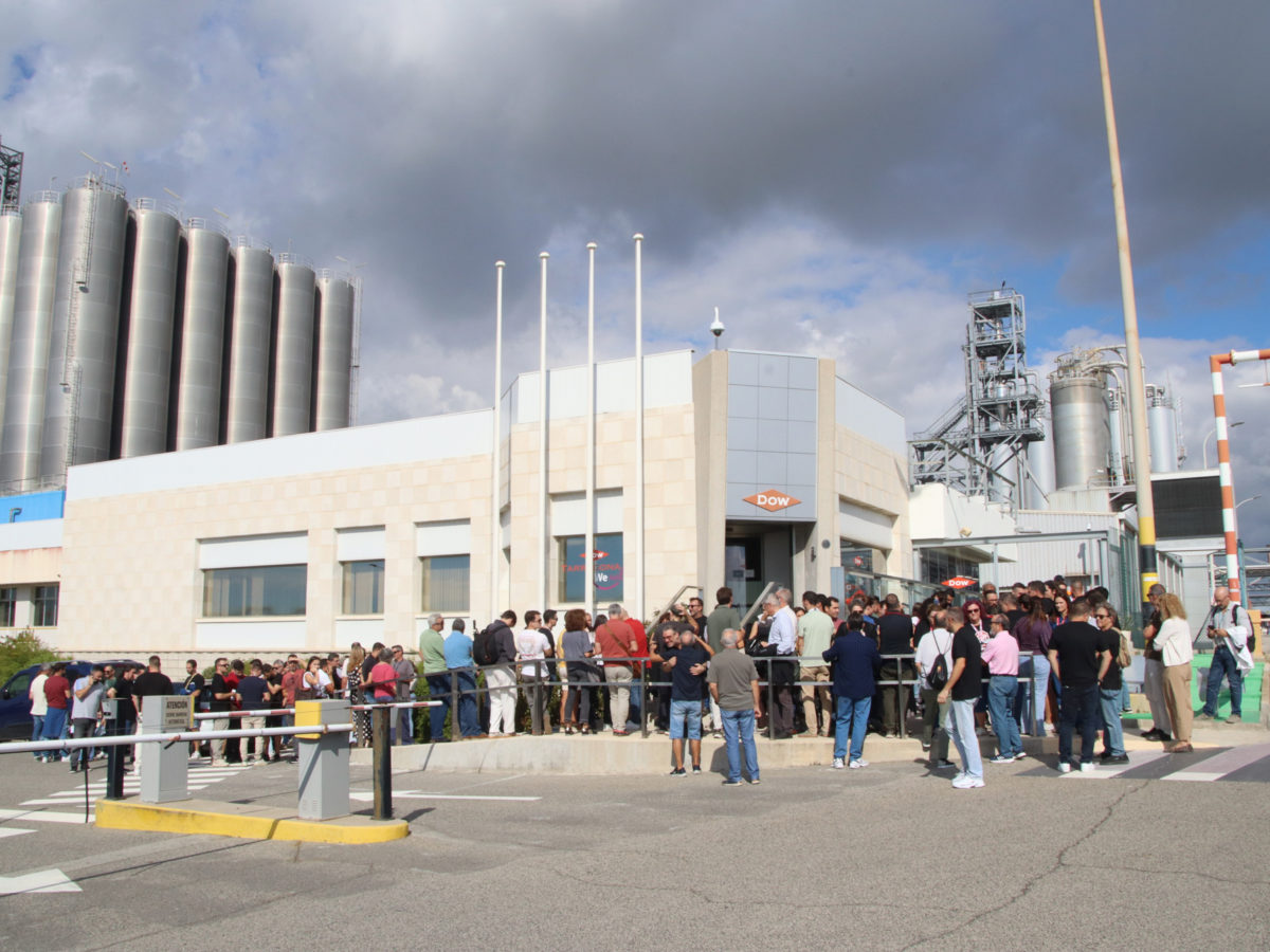 Els treballadors de Dow Chemical a Tarragona acorden anar a la vaga del 10 al 13 de novembre